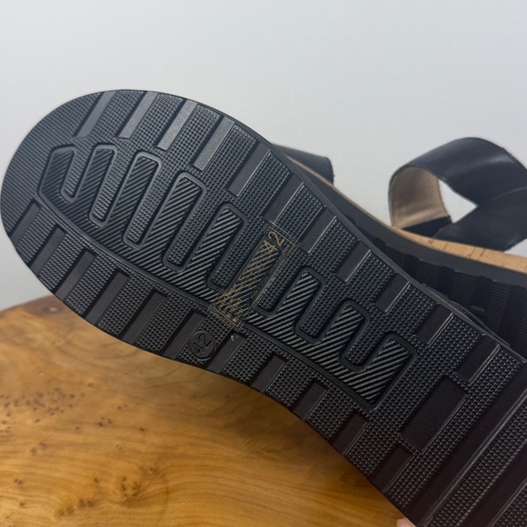 NWOT Black Sandals - Picture 6 of 6